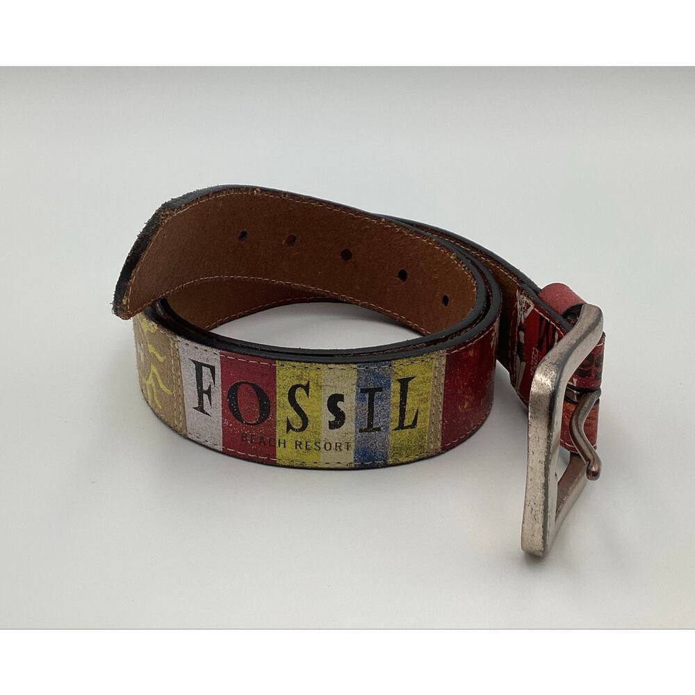 Vintage Fossil Graphic Leather Belt Beach Novelty Pin Up Waves and Babes sz M - Picture 3 of 7